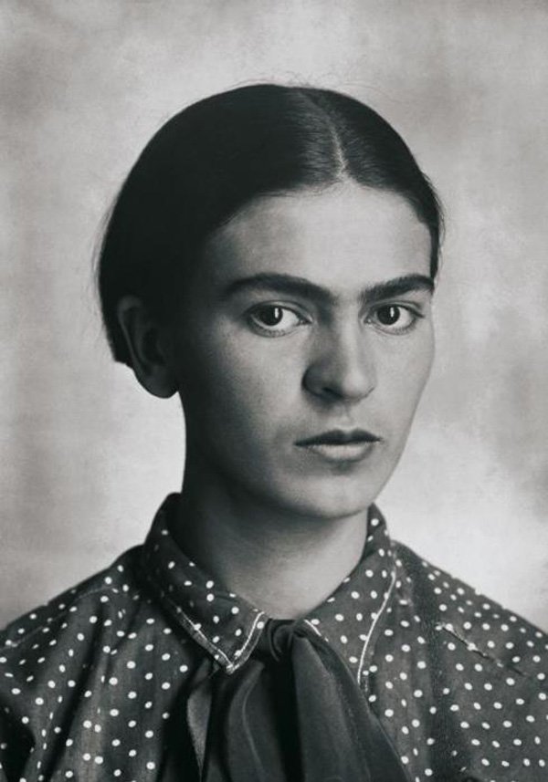 Frida Kahlo: L’Arte di Esprimere l’Anima Attraverso i Colori
